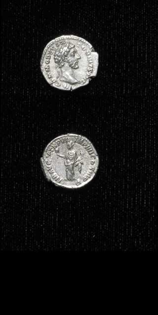 Silver Denarius of Emperor Commodus, 180 CE - 192 CE