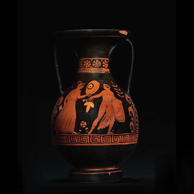 Apulian Red-Figure Pelike, 400 BCE - 300 BCE