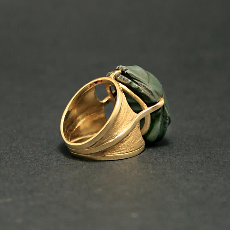 Gold Ring Featuring a Green Jasper Scarab, 712 BCE - 300 BCE