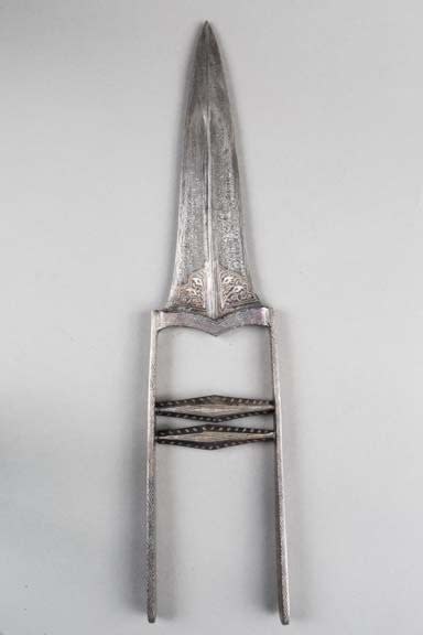 Indian single-bladed katar dagger