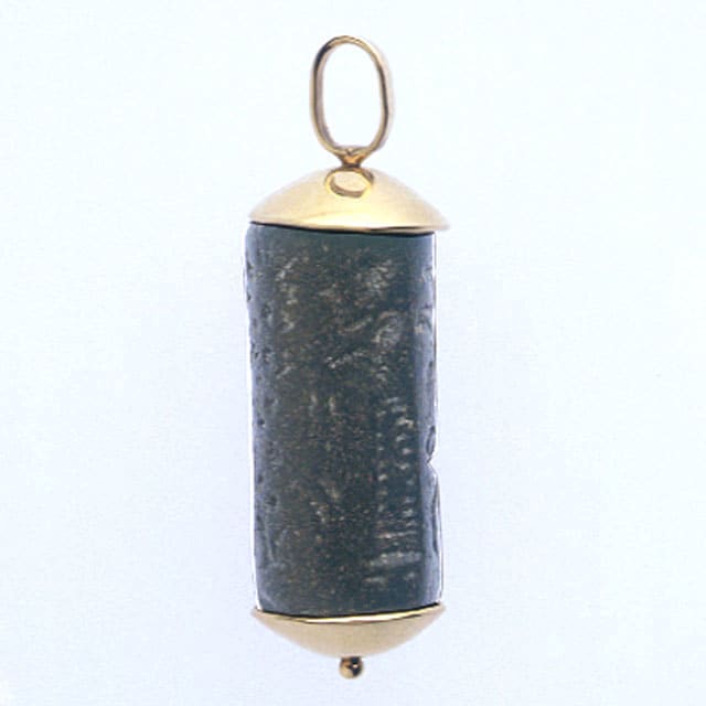 Gold Pendant Featuring a Black Diorite Cylinder Seal, 1900 BCE - 1300 BCE