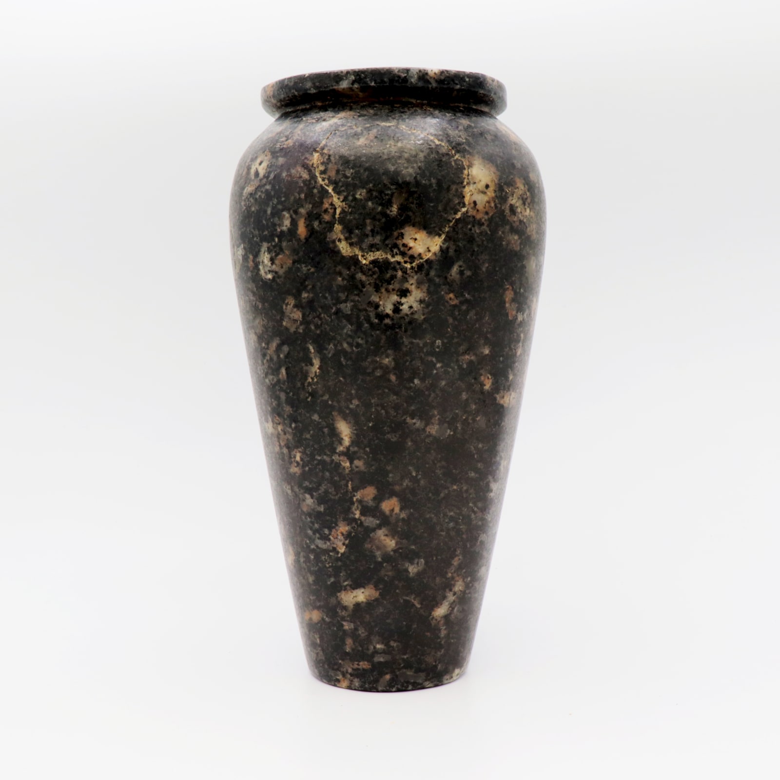 Predynastic Shoulder Vase, 3500 BCE - 2100 BCE