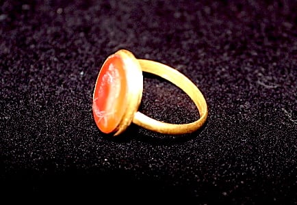 Carnelian Seal Set in Gold Ring, 18th Century CE - 19th Century CE