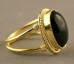 Gold Ring Featuring a Star Sapphire, 21st Century CE