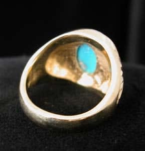 Gold Ring with Oval-Shaped Turquoise