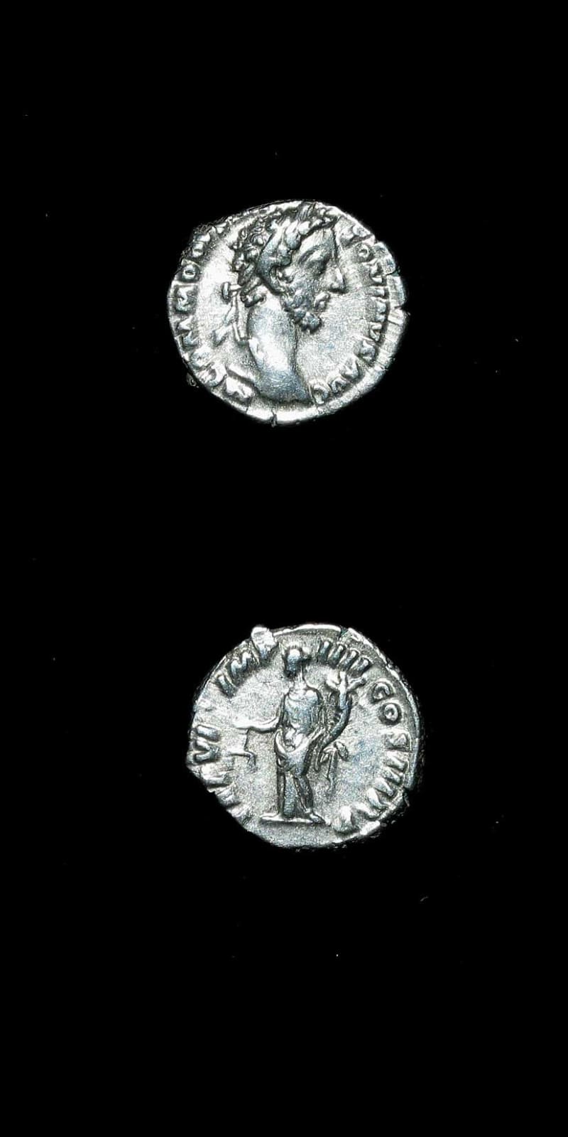 Silver Denarius of Emperor Commodus, 180 CE - 192 CE