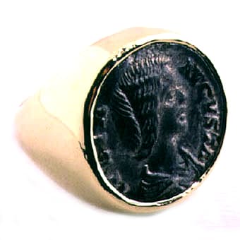 Silver Denarius Of The Roman Empress Julia Domna, 193 CE - 200 CE