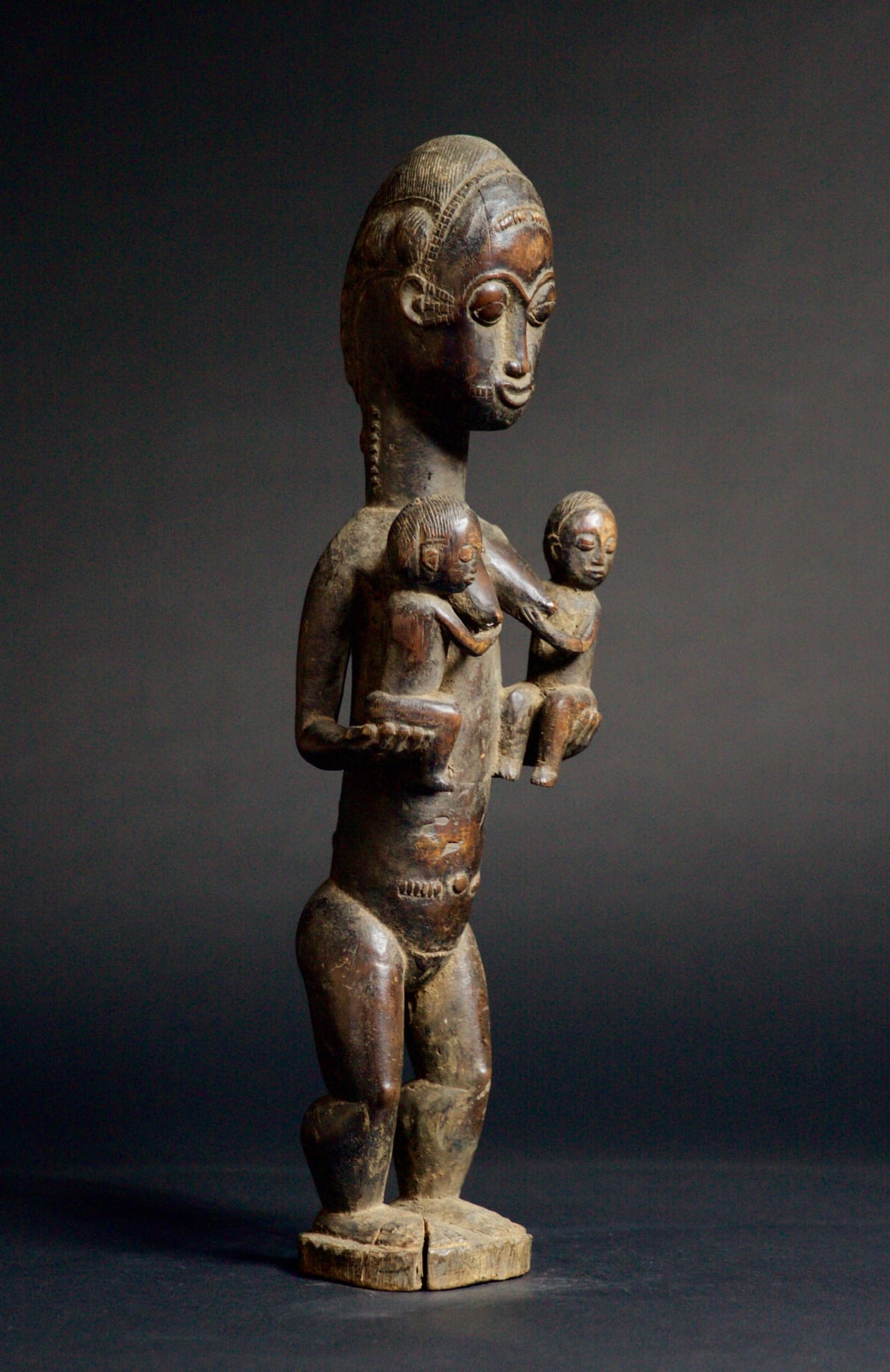 Baule Figure of a Woman and Children, 19th - 20th century
