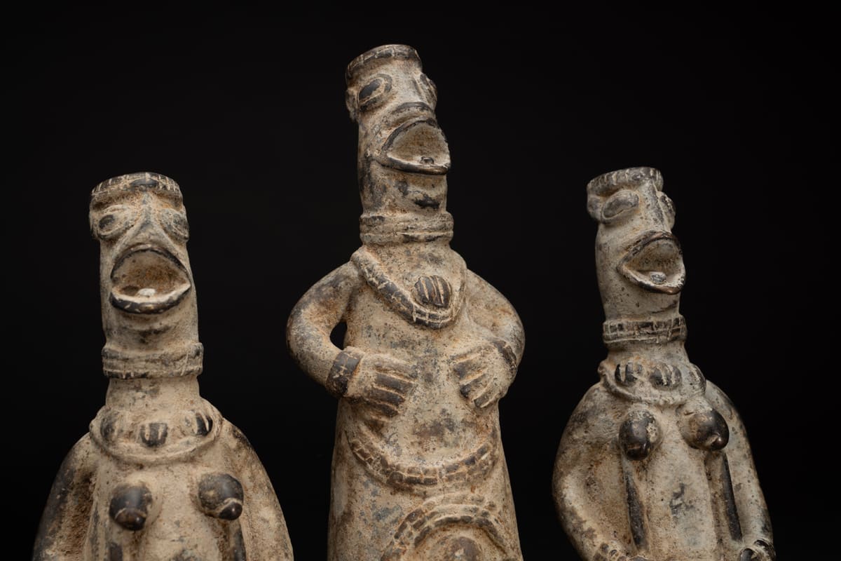 Komaland Bronze Sculpture Depicting Three Figures, 14th Century CE - 18th Century CE