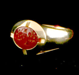 18 Karat Gold Ring Featuring a Carnelian Intaglio
