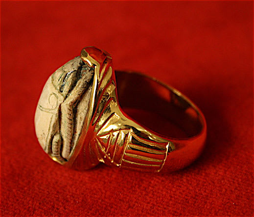 Egyptian Scarab in an 18 Karat Gold Ring, 1600 BCE - 1100 BCE