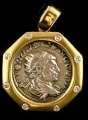 18 Karat Gold Pendant with Diamonds Featuring a Roman Silver Denarius of Emperor Caracalla, 198 CE - 217 CE