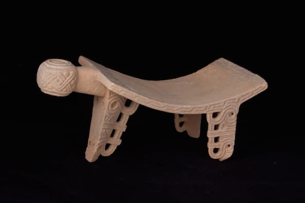 Basalt Metate in the Form of a Bird, 500 CE - 1000 CE