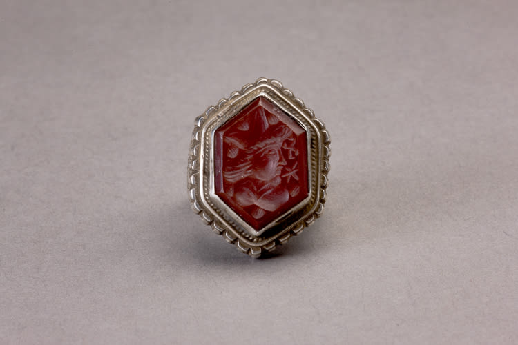 Silver Islamic rhomboid ring with carnelian intaglio
