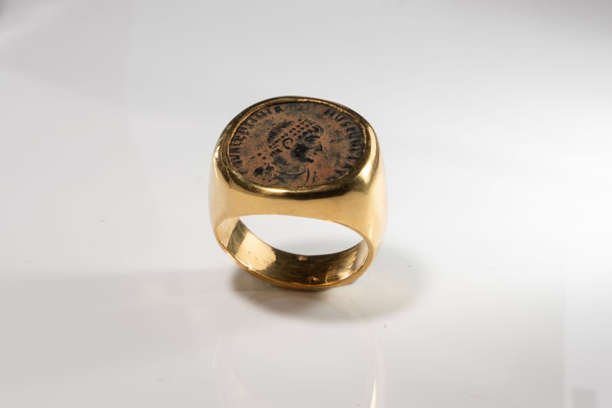 Roman Bronze Coin of Emperor Constantine I Mounted in Gold Ring, 307 CE - 337 CE