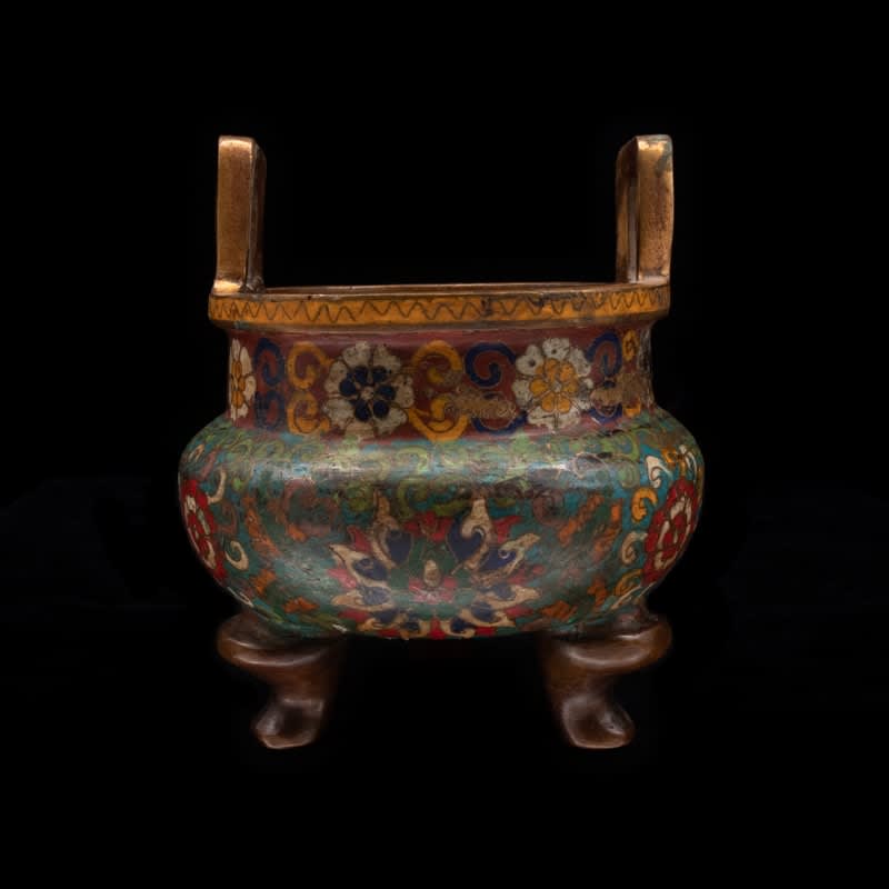 Ming Dynasty Enamelled Chinese Incense Burner dating to the Reign of the Jingtai Emperor , 1449 to 1557 CE