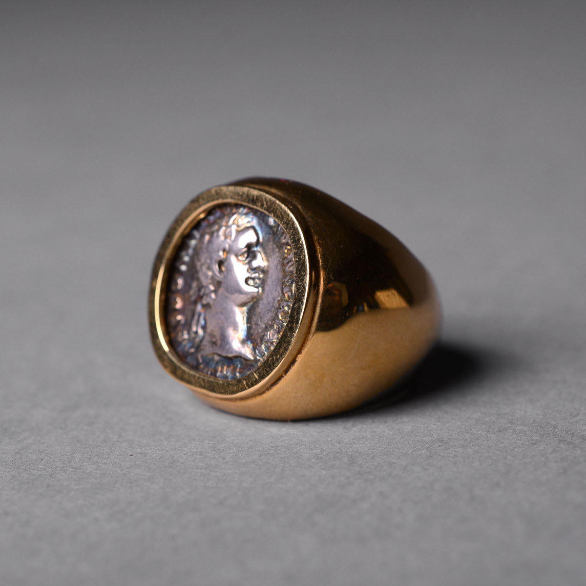 Silver Denarius of Roman Emperor Domitian, 81 CE - 96 CE