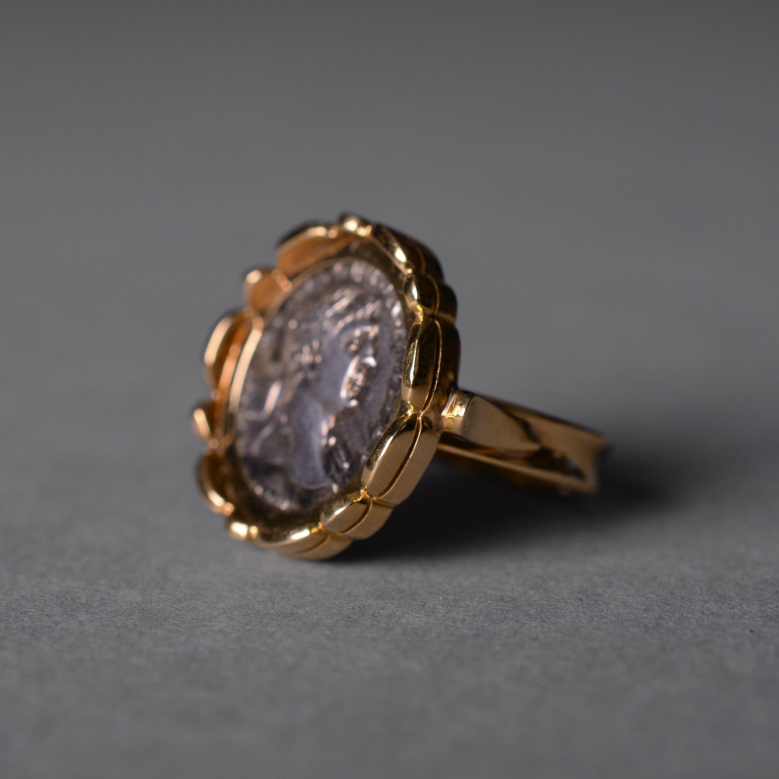Silver Denarius Of Roman Emperor Hadrian Set In An 18 Karat Gold RIng, 117 CE - 138 CE