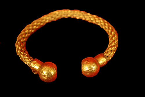 Bactrian Gold Braclet, 300 BCE - 100 BCE