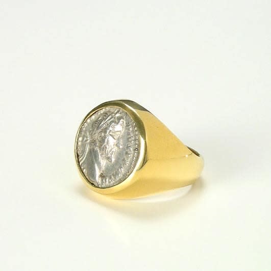 Silver Denarius Depicting Emperor Antoninus Pius, 136 CE - 161 CE