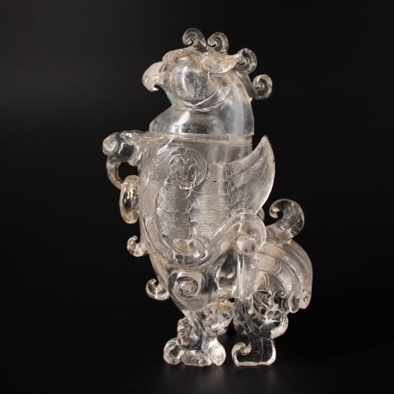 Clear Chinese glass vase with cover in the shape of a phoenix, 1644-1912