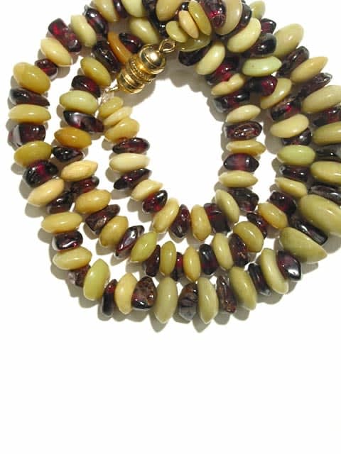 Serpentine And Garnet Bead Necklace