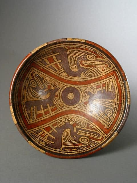 Cocle Pedastal Bowl with Avian Motifs, 1000 CE - 1400 CE