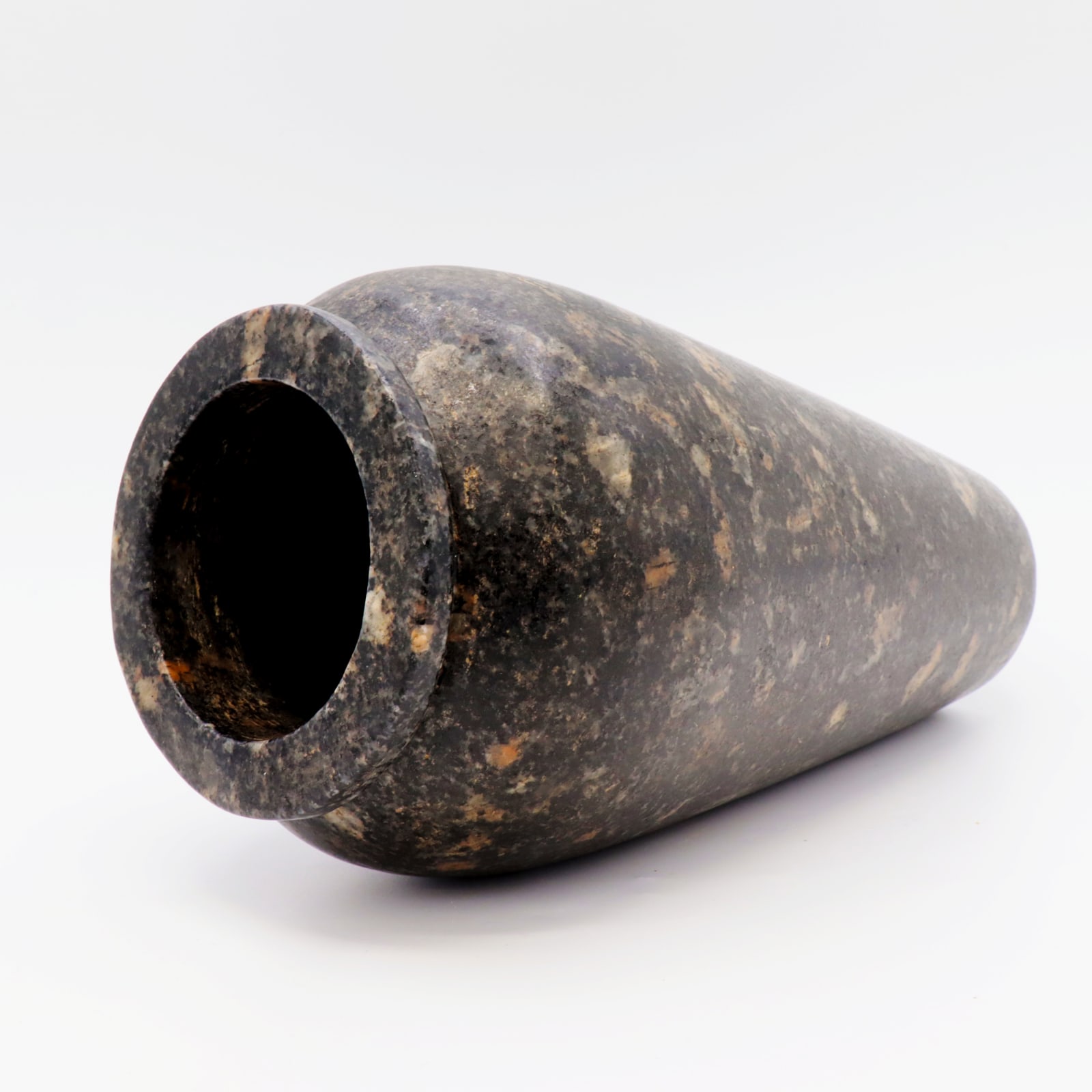 Predynastic Shoulder Vase, 3500 BCE - 2100 BCE