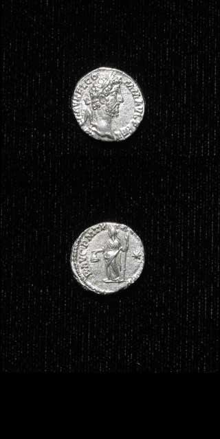 Silver Denarius of Emperor Commodus, 180 CE - 182 CE