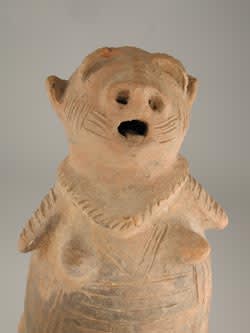 African Art / Dakakari Terracotta Sculpture of a Woman, 1500 CE - 1800 CE