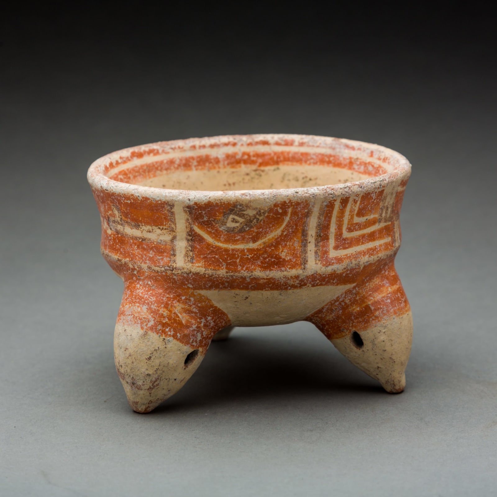 Mayan Painted Terracotta Tripod Bowl, 300 CE - 600 CE