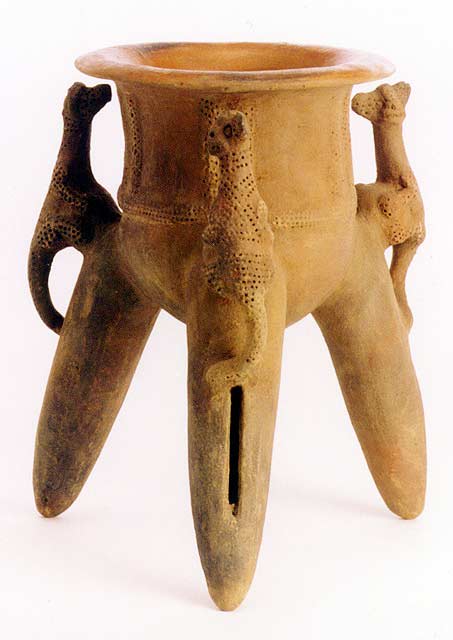 Tripod Bowl with Zoomorphic Creatures on Legs, 500 CE - 1000 CE