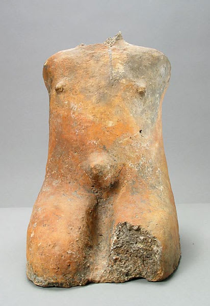 Tenenkun Terracotta Sculpture of a Seated Captive, 1200 CE - 1400 CE