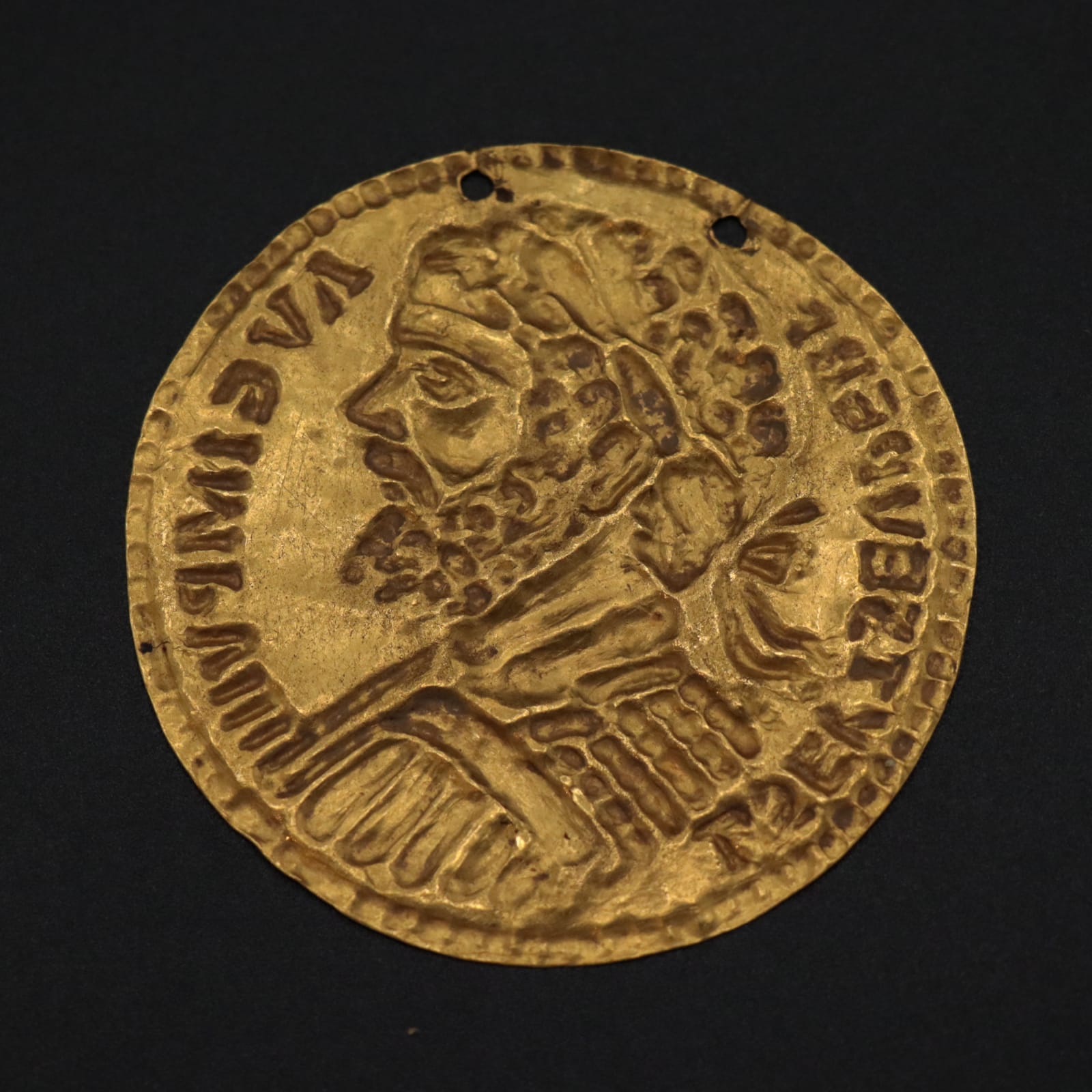 Gold Medallion Depicting the Emperor Septimius Severus, 194 to 195 CE