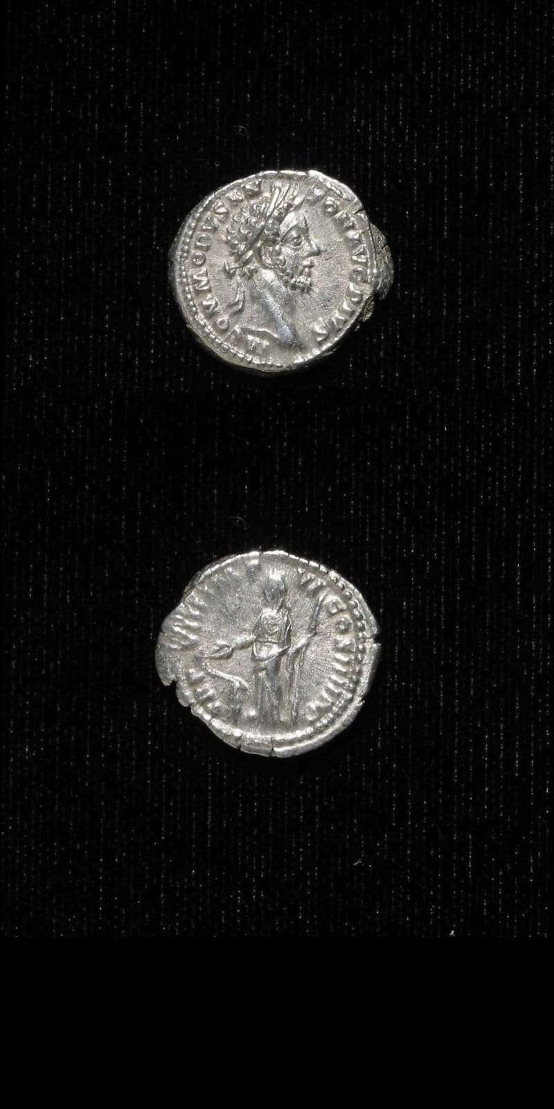 Silver Denarius of Emperor Commodus, 180 CE - 192 CE