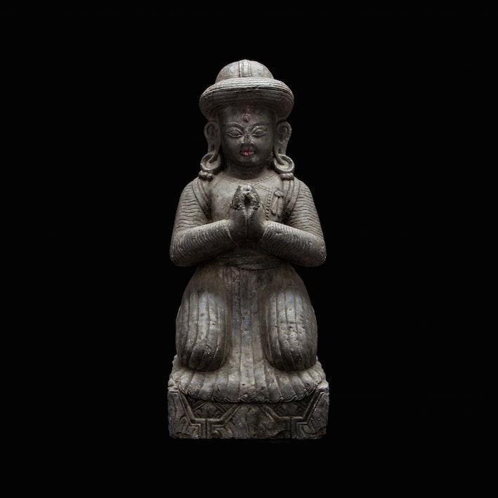 Grey Stone Kneeling Devotee, 1600 CE - 1700 CE