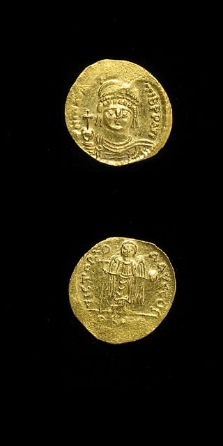 Byzantine Gold Solidus of Emperor Maurice Tiberius, 582 CE - 602 CE