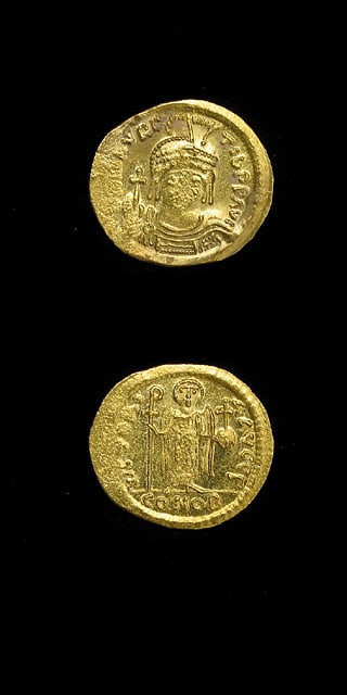 Byzantine Gold Solidus of Emperor Maurice Tiberius, 582 CE - 602 CE