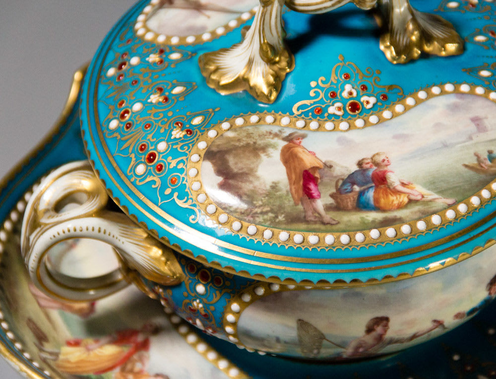 French porcelain lidded vessel on saucer, 1900 CE