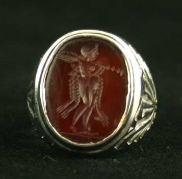 Gold Ring Featuring a Roman Carnelian Intaglio Depicting a Hunter, 100 CE - 300 CE