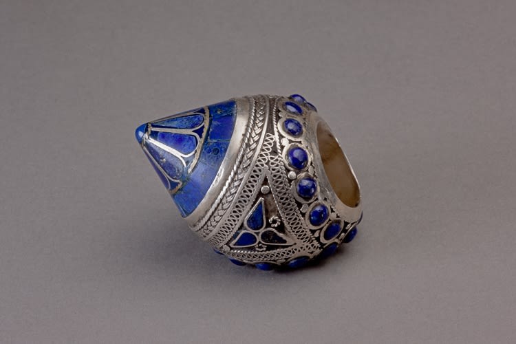 Large conical silver Afghani ring decorated with lapis lazuli, 19th Century CE