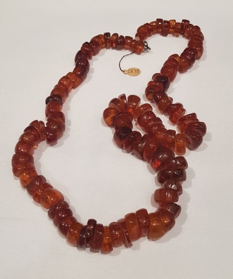 AMBER NECKLACE