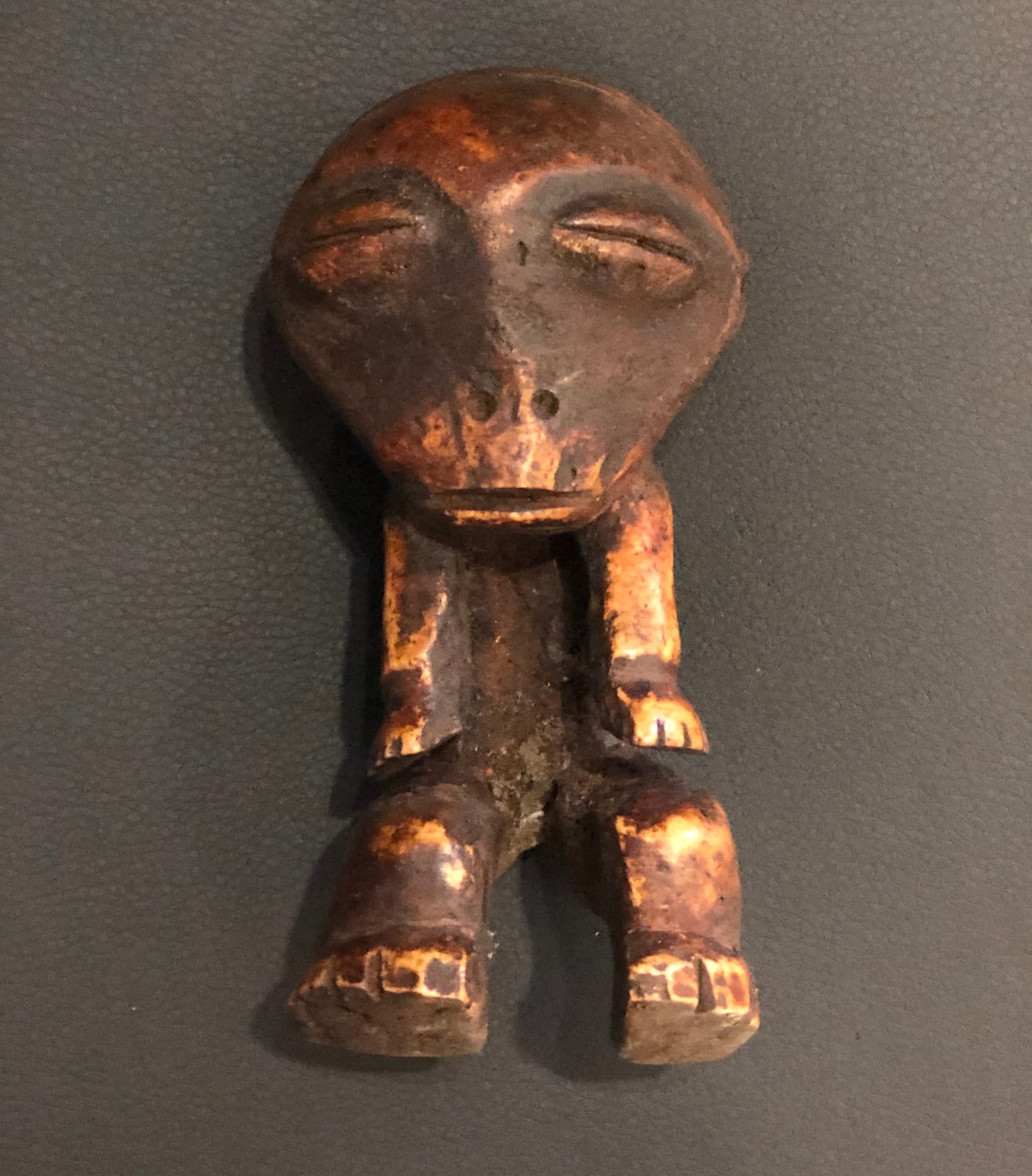 Lega group, Zaire Crouching Figure