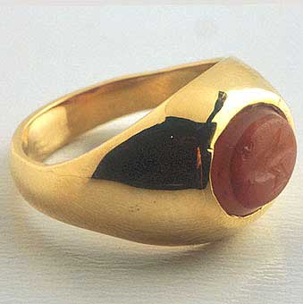 Roman Carnelian Intaglio Depicting a Bird, 100 CE - 300 CE