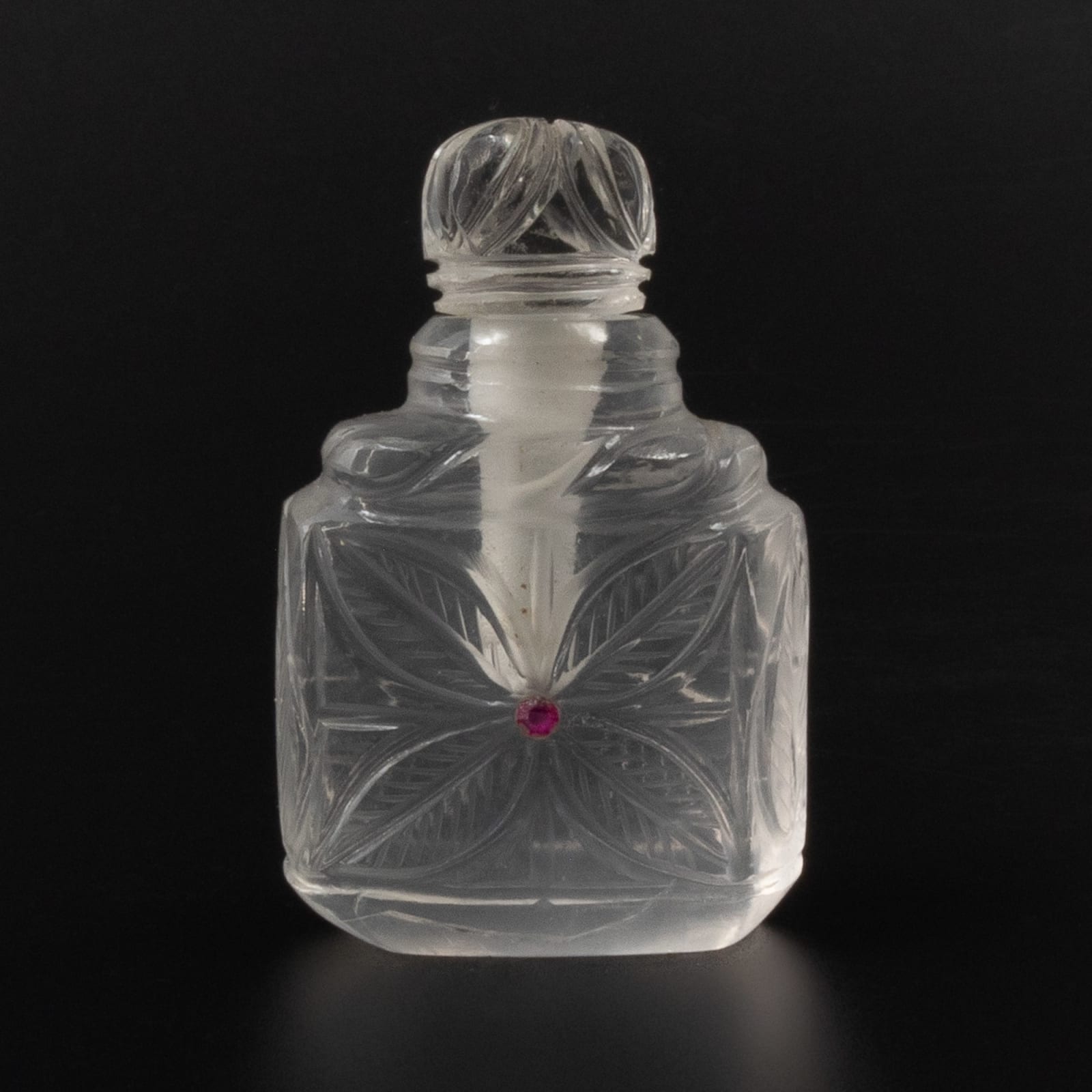 A Mughal rock-crystal scent bottle and stopper, 18th-19th Century CE