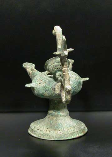 Seljuk Bronze Double-Wicked Oil Lamp, 11th Century CE - 12th Century CE
