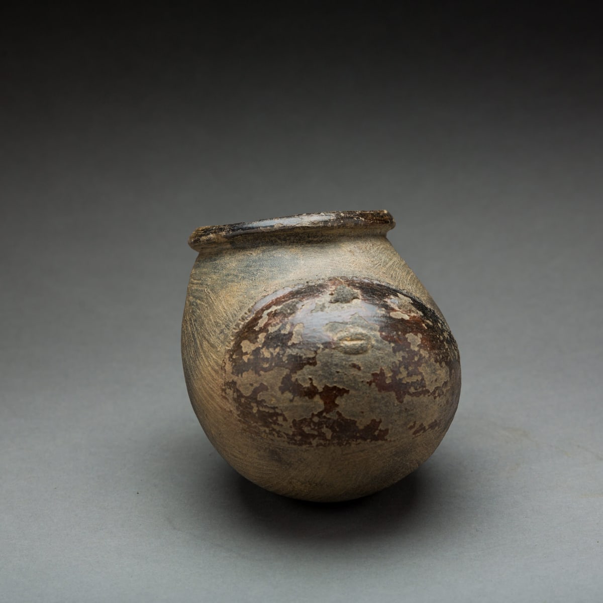 Mayan Large Terracotta Vessel, 500 CE - 900 CE