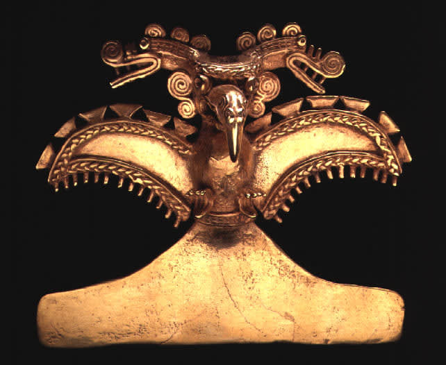 Gold Avian Pendant, 500 CE - 1550 CE