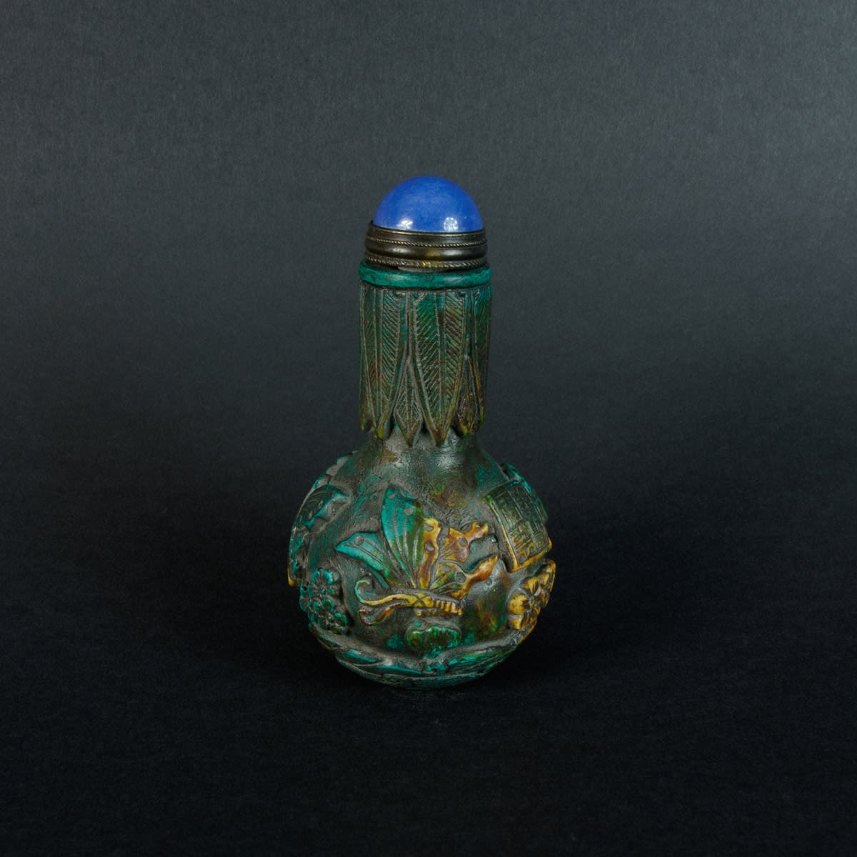 Qianlong Peiod Peking Glass Snuff Bottle with Agate lid , 1736 - 1796 AD