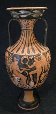 Apulian Red-Figure Amphora, 400 BCE - 300 BCE